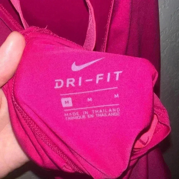 Nike Tank Top - Picture 3 of 3